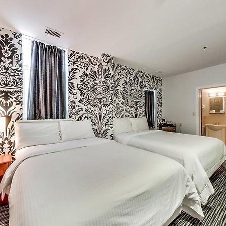 Isabella Hotel & Suites Торонто Экстерьер фото