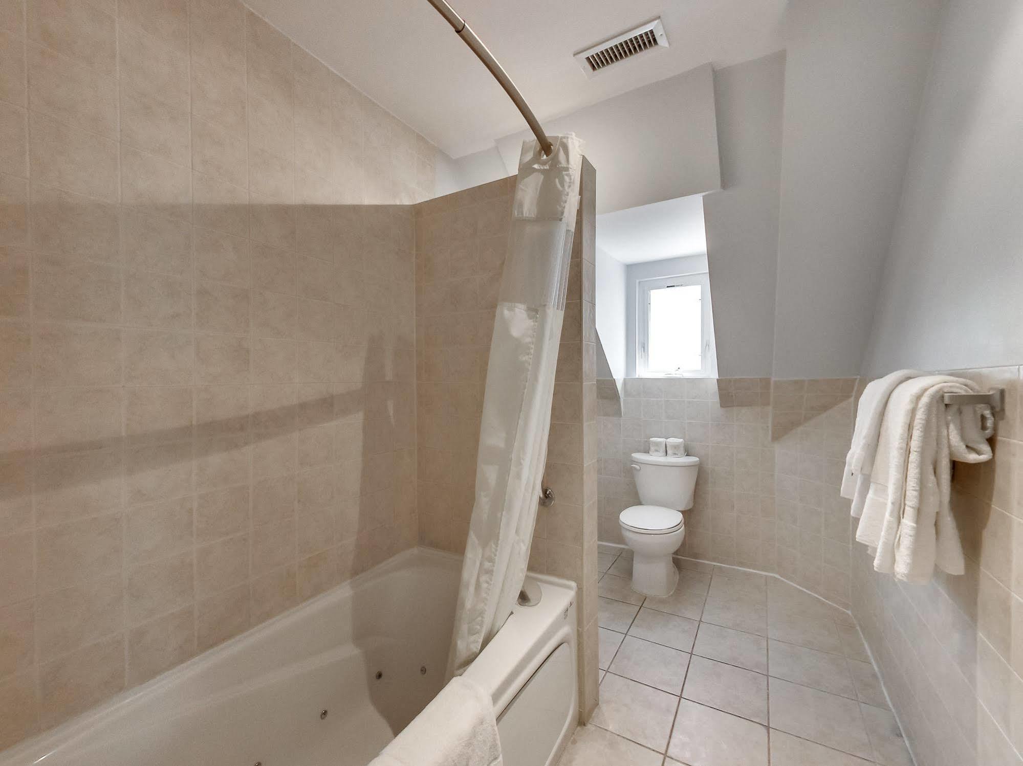 Isabella Hotel & Suites Торонто Экстерьер фото